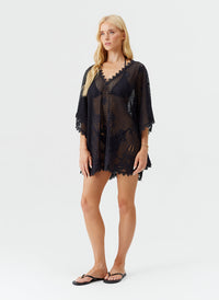 josie-black-kaftan_model_2025_F