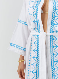 anais-white-ocean-kaftan_closeup 