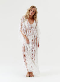 artemis-white-kaftan_model_P