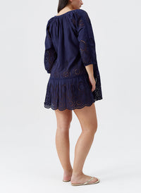 ashley-navy-kaftan_curvemodel_2024_B