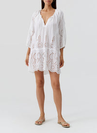 ashley-white-kaftan_model_2026_F 