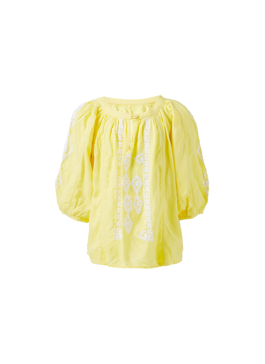 baby-aliya-yellow-white-shirt_cutouts_2024