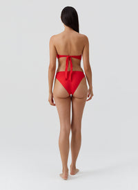 barcelona-red-bikini_model_2026_B 