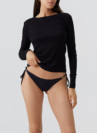 charlie-black-long-sleeve-top_model_2026_F 