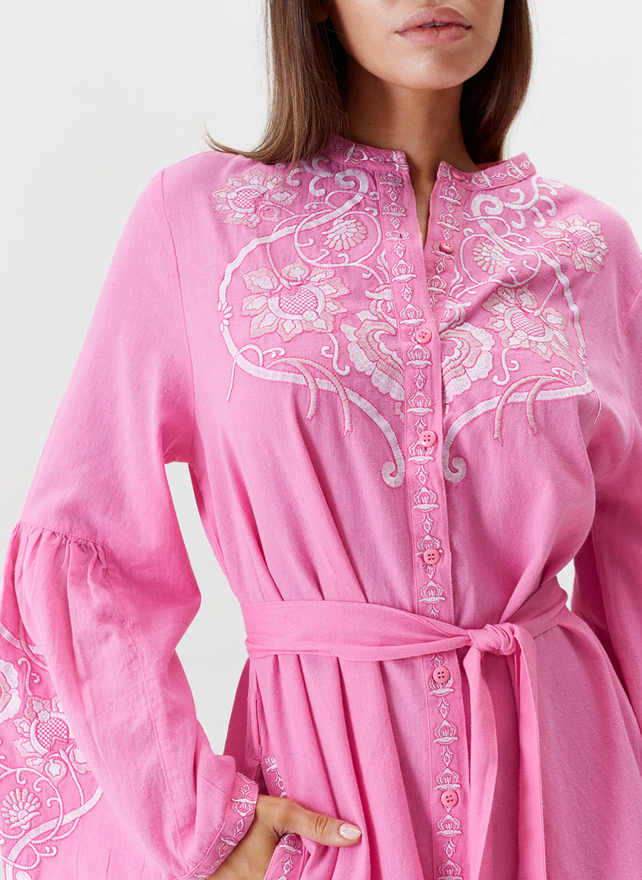 everly-pink-white-dress_closeup_2024