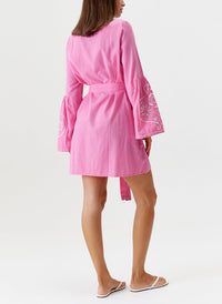 everly pink white kaftan model 2024 B