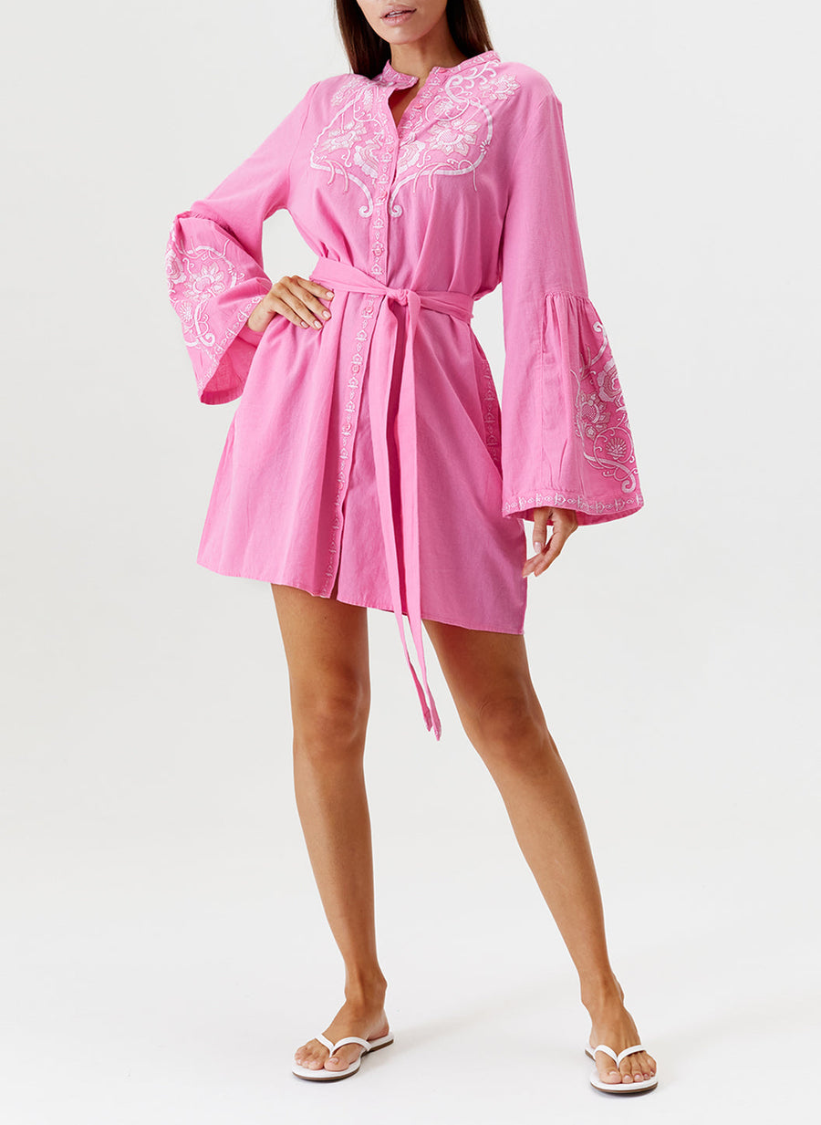 everly pink white kaftan model 2024 F