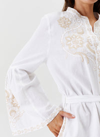 everly-tan-white-dress_closeup_2024