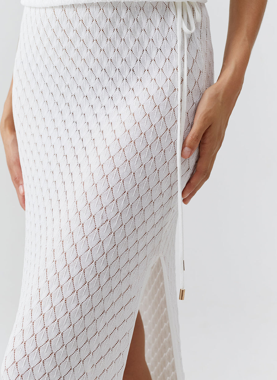exclusive-mia-cream-dress_closeup 