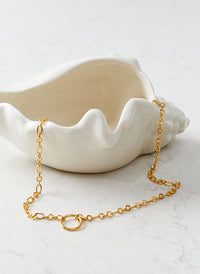gold-charm-hanger-necklace_studio_image 