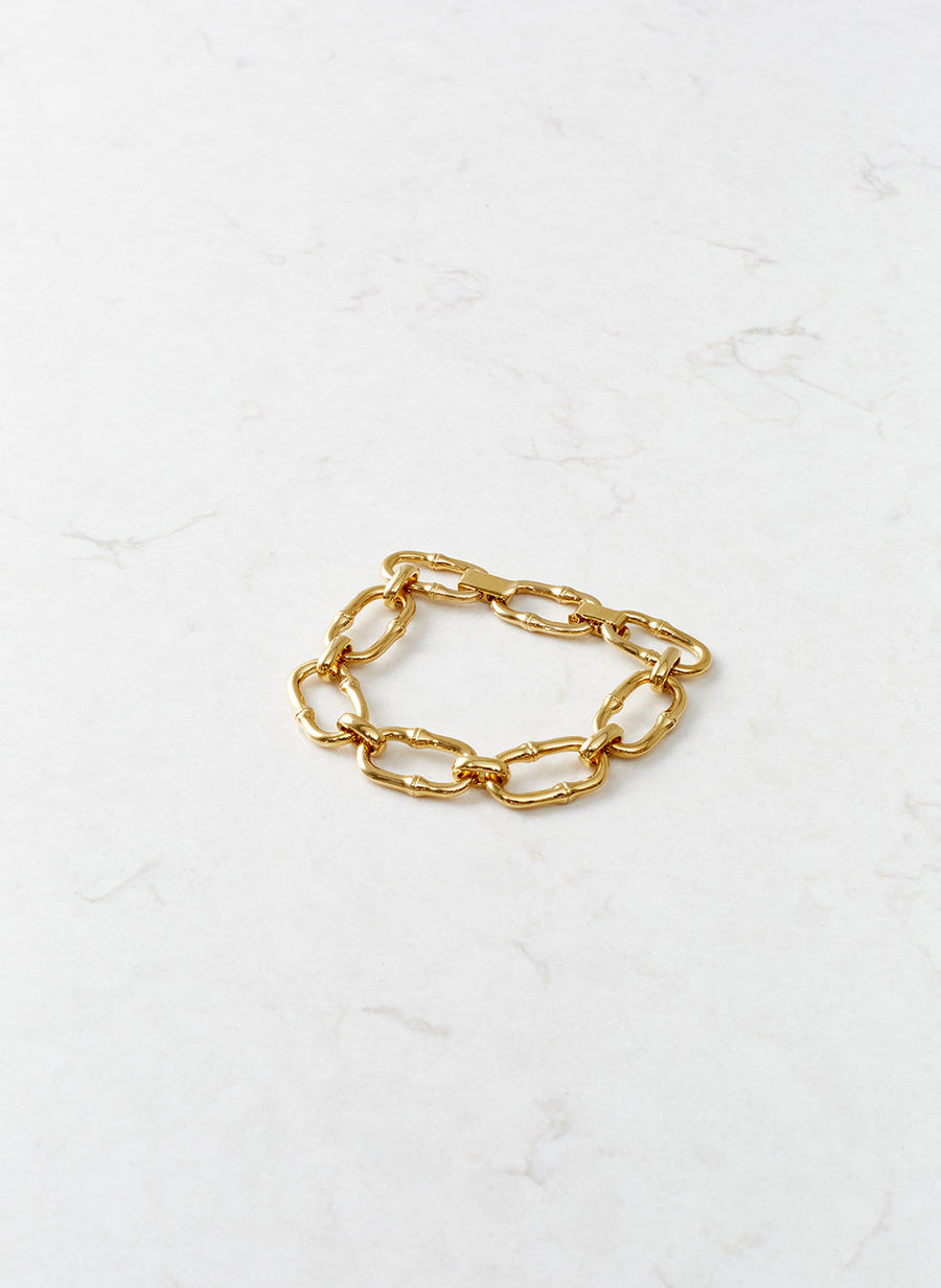gold-statement-chain-bracelet_studio_image 