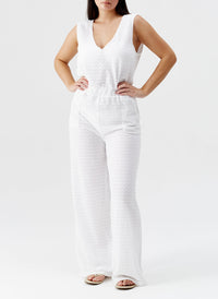 gracie-white-jumpsuit_curvemodel_2024_F