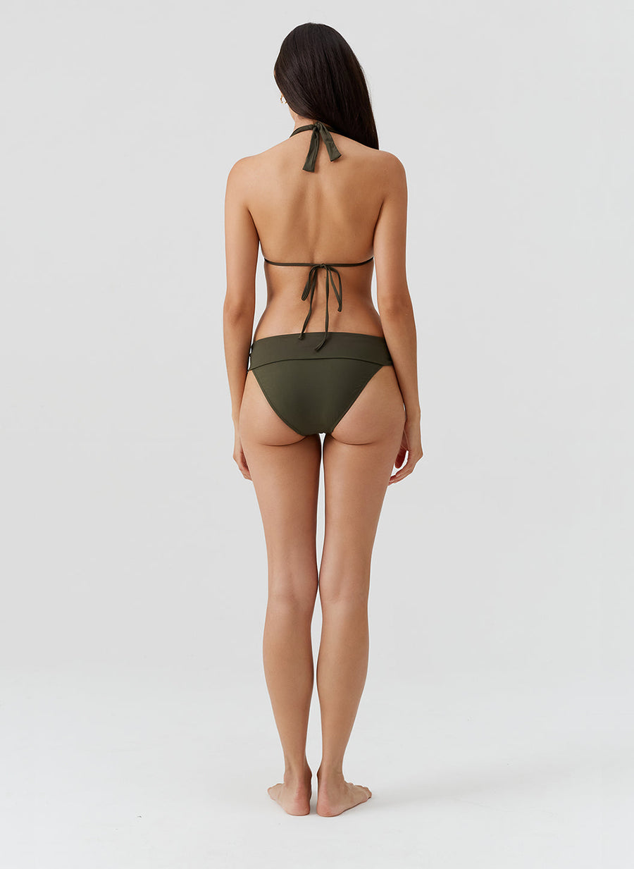grenada-olive-bikini_models_2026_B 