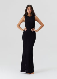 meli-black-dress_model_2026_F3 