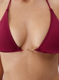 menorca-burgundy-bikini-top_model_2027_closeup 