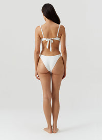 noto-cream-ribbed-bikini_models_2026_B 