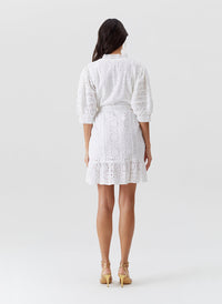 reagan-white-dress_model_2026_B 