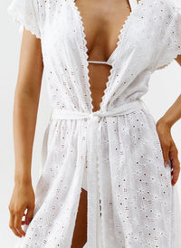 saf-white-kaftan_closeup_2024