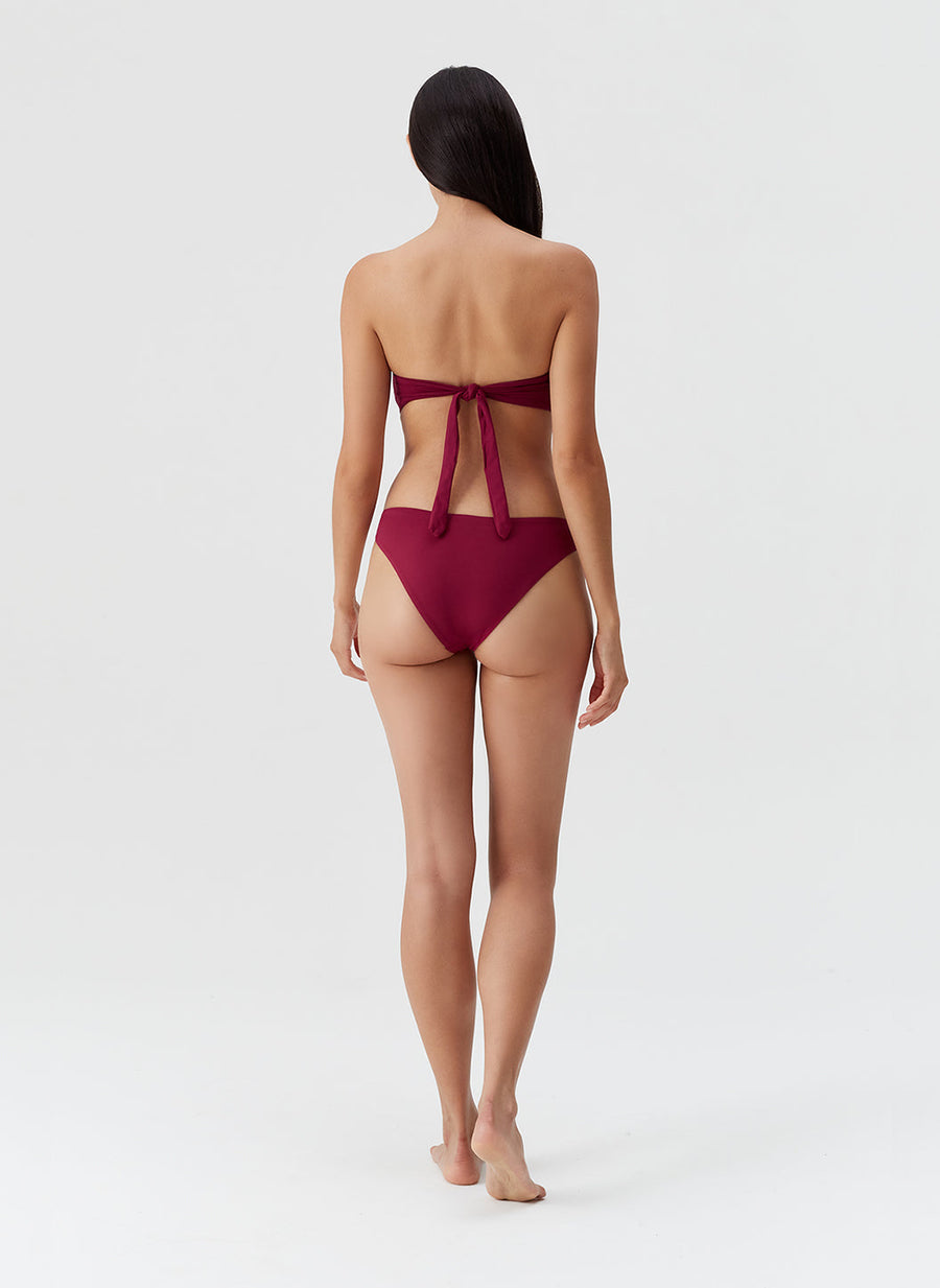 saya-burgundy-bikini-top_model_2027_B 