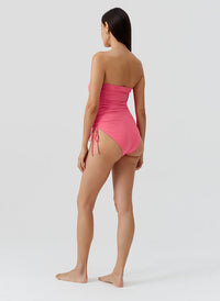 sydney-coral-swimsuit_models_2026_B 