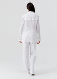 tina-white-shirt_model_2026_B 