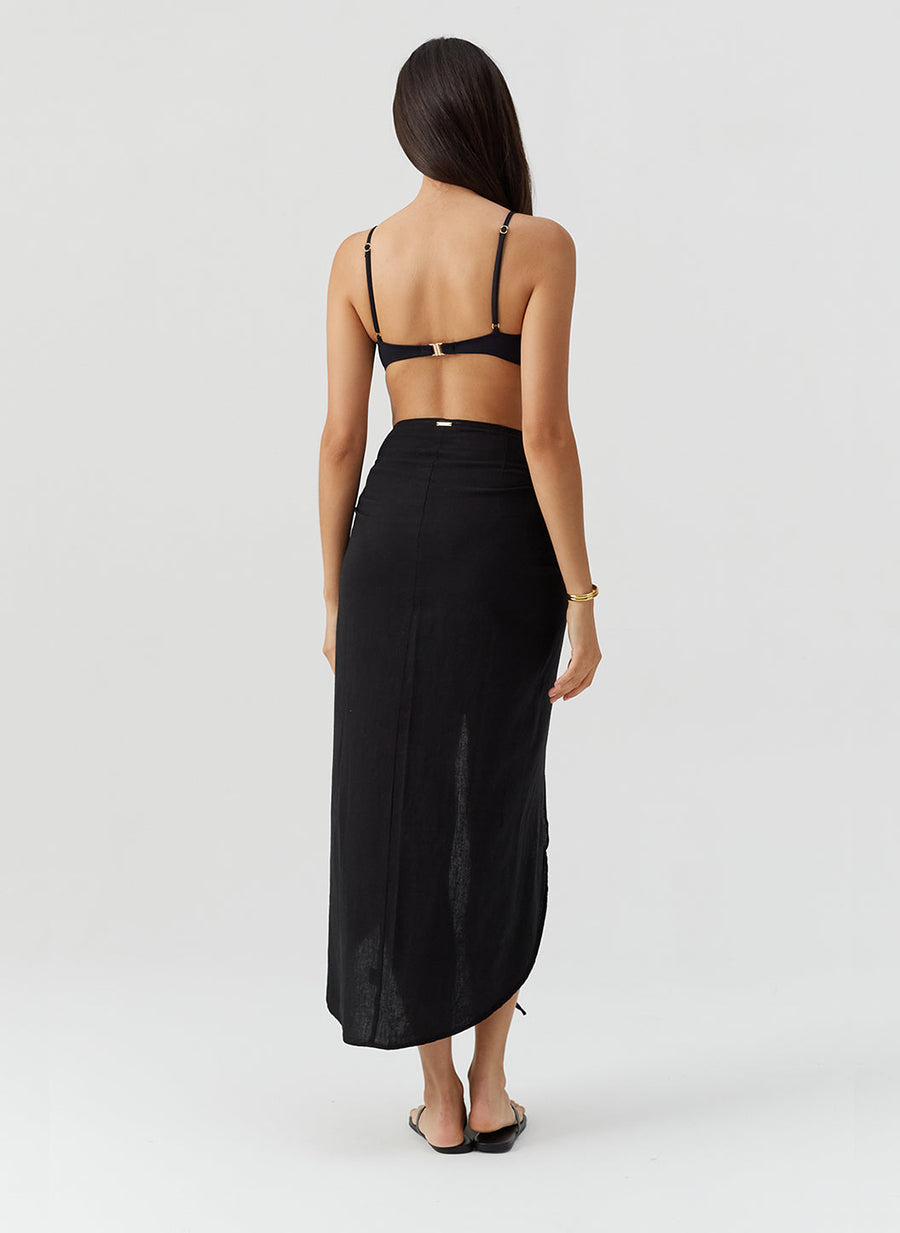 winnie-black-skirt_models_2026_B 