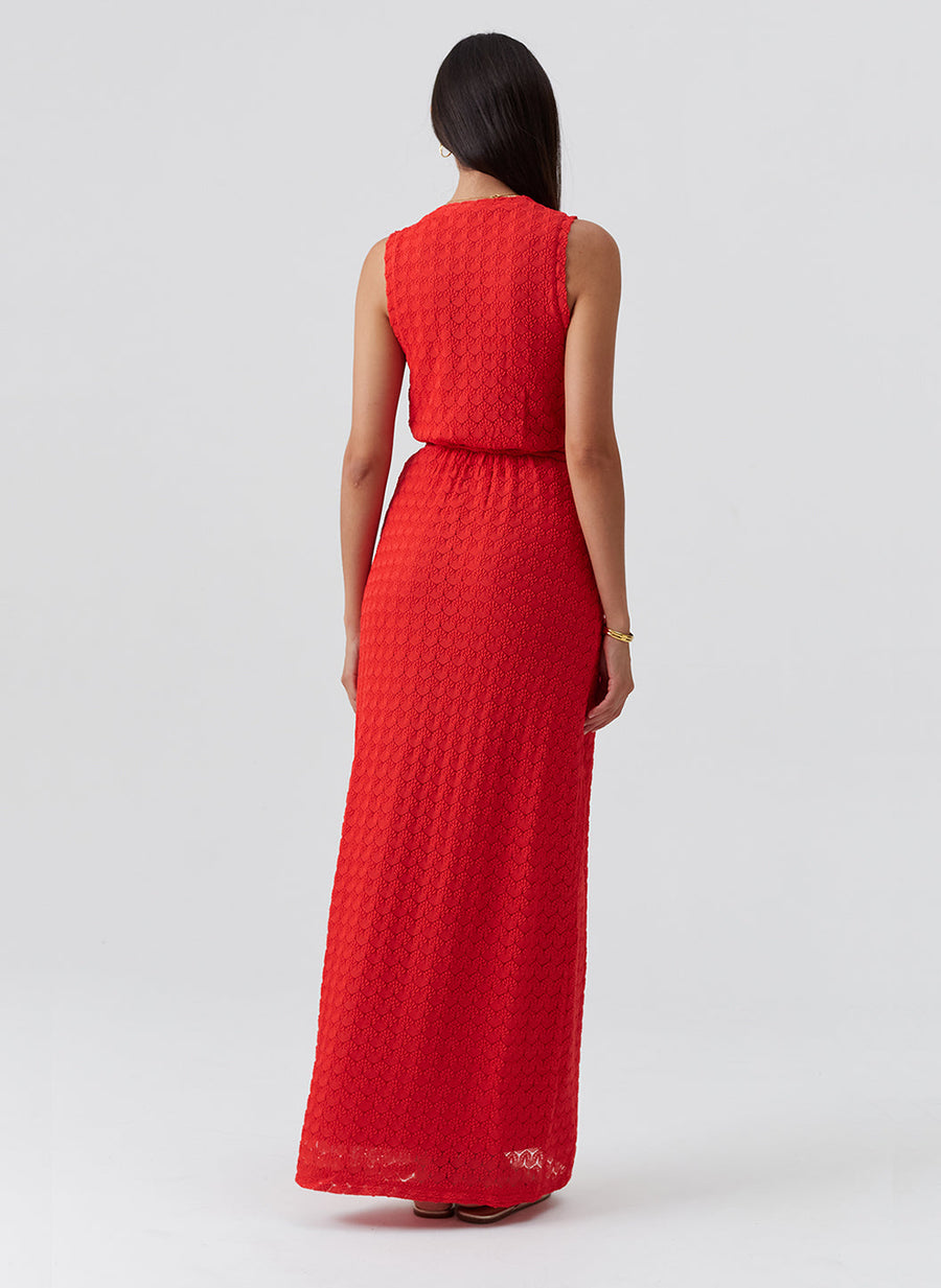 zima-red-dress_model_2026_B 