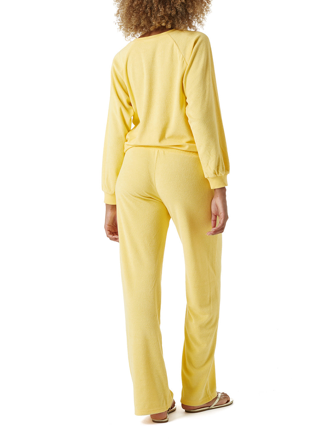 Roma_Yellow_Jumper_Model_B