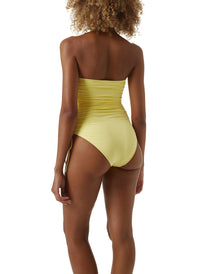 Sydney_Yellow_Swimsuit_Model_B